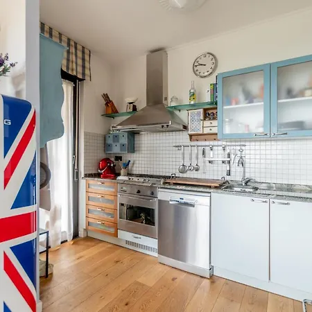 아파트 Oltre House 레리치