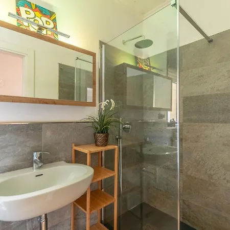 דירה Oltre House